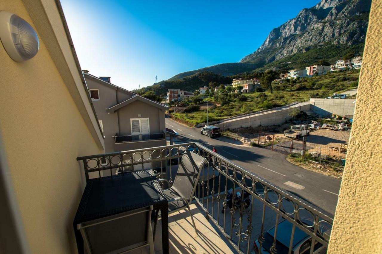 Apartments Matanovi Dvori Макарска Екстериор снимка